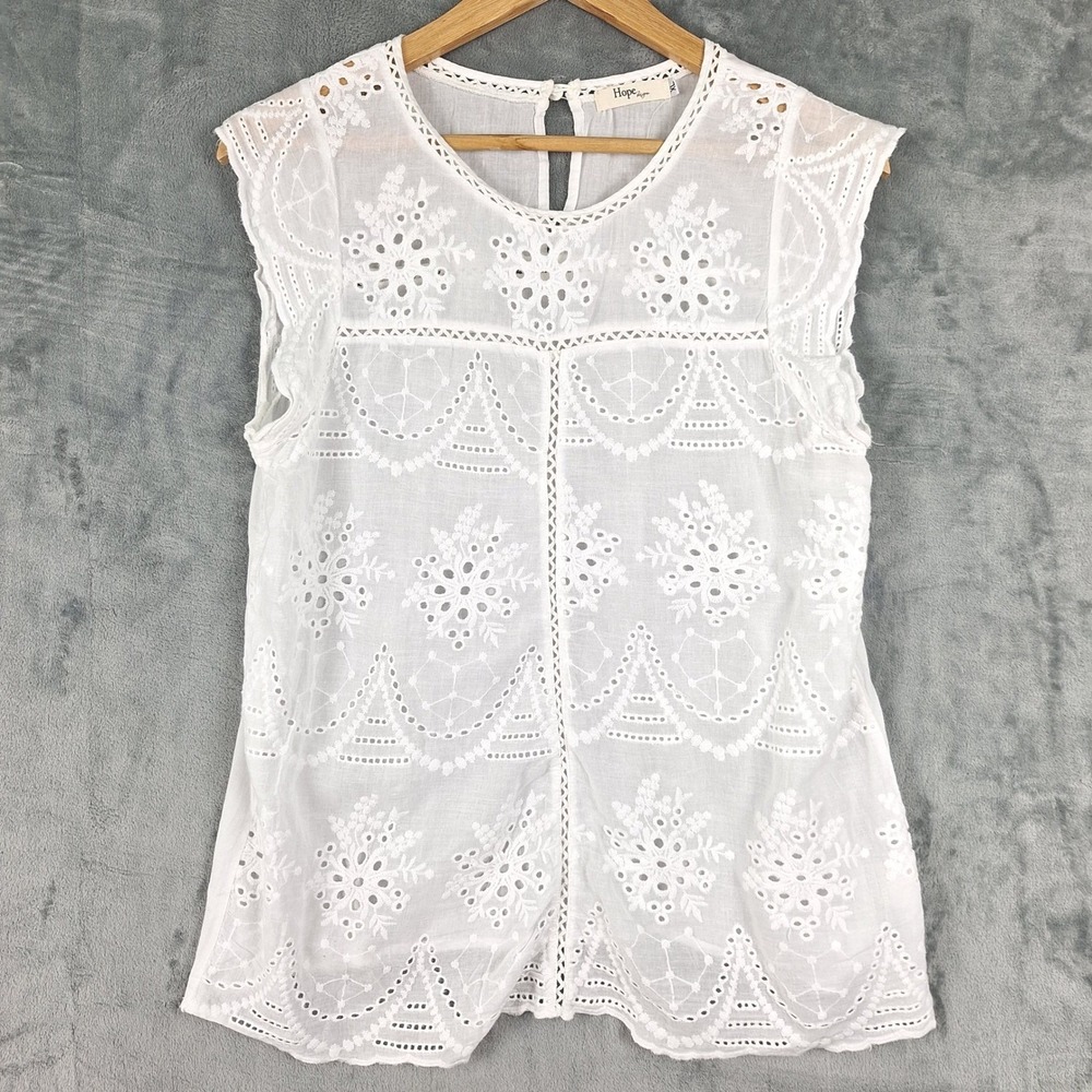 Womens Top XL White Eyelet Boho Cottagecore Embroidered Floral Feminine Festival